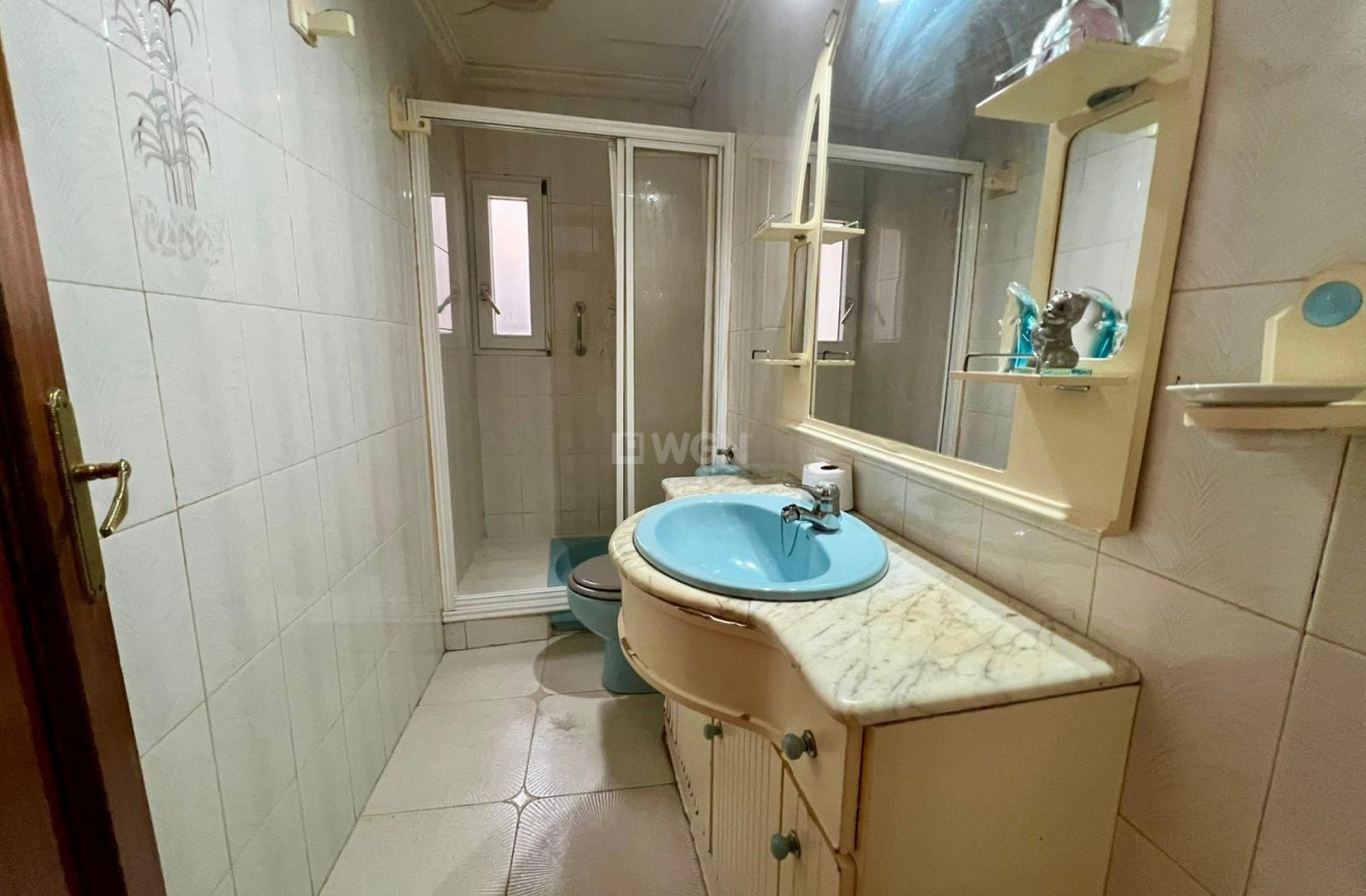 Wiederverkauf - Wohnung - Torrevieja - Centro