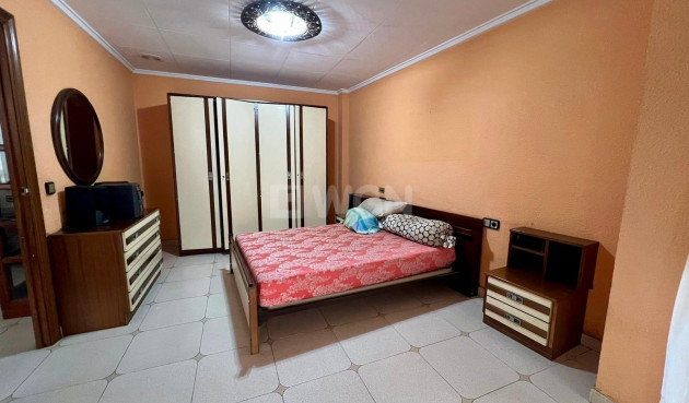 Wiederverkauf - Wohnung - Torrevieja - Centro