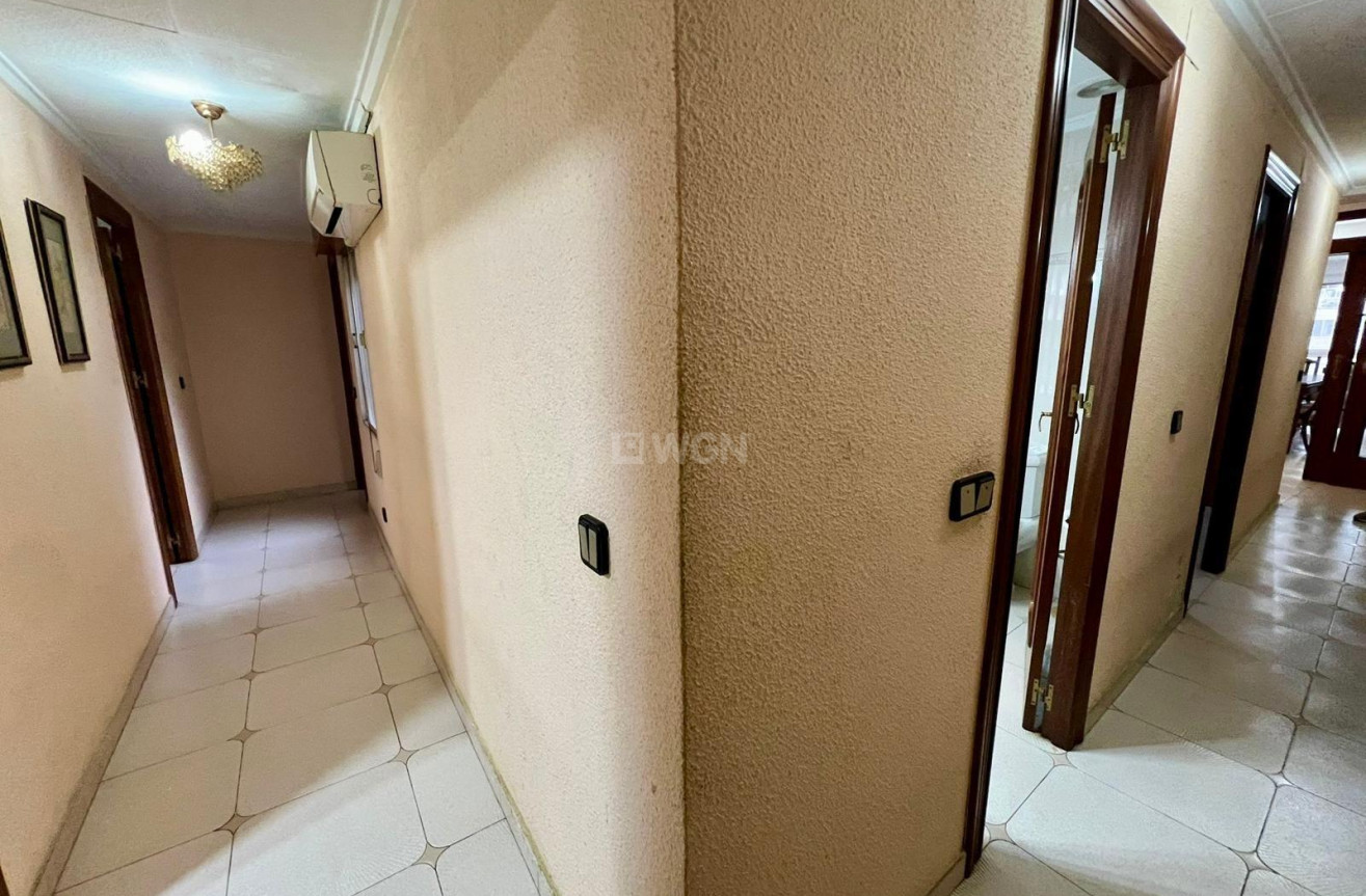 Wiederverkauf - Wohnung - Torrevieja - Centro