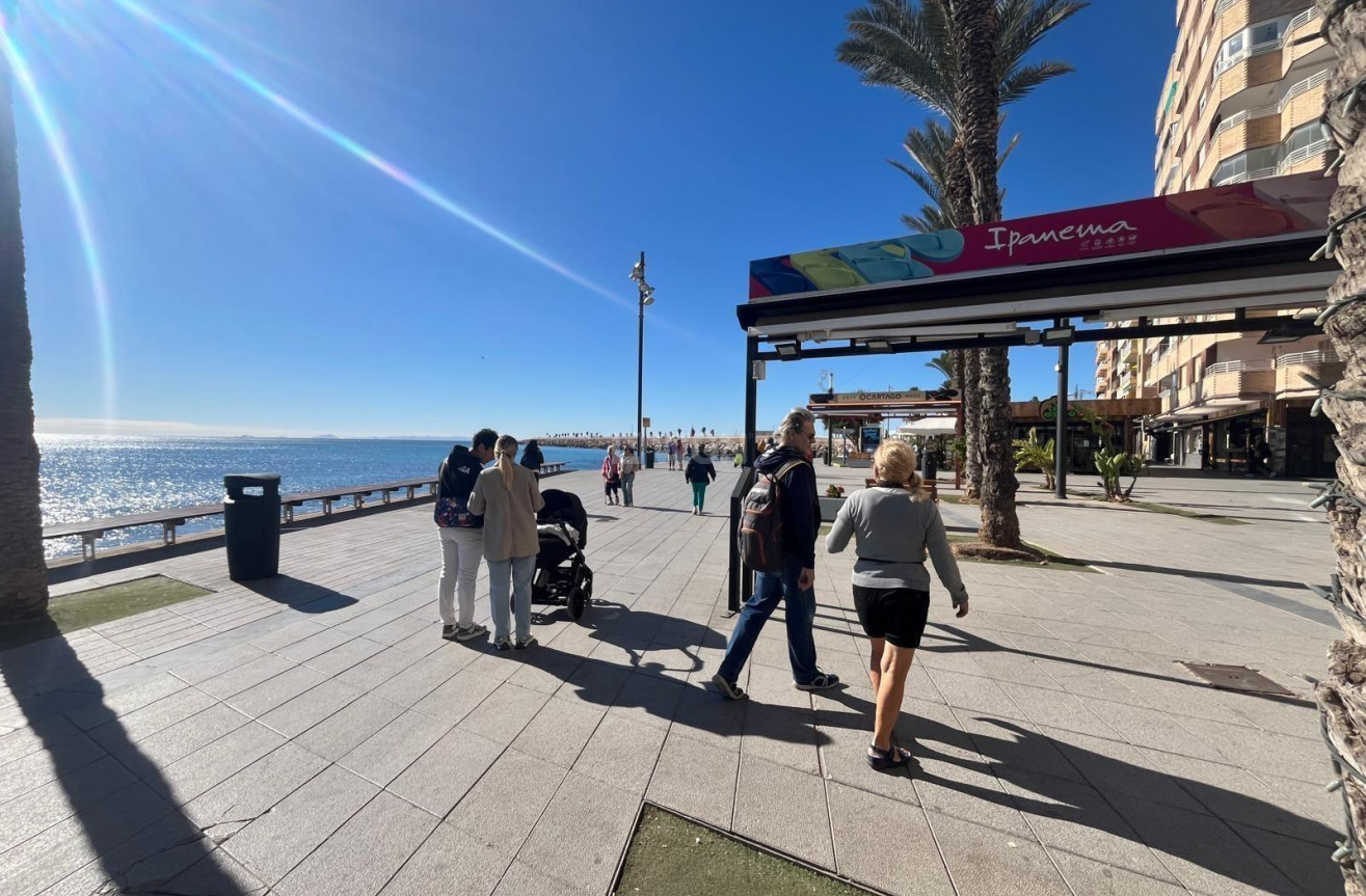 Wiederverkauf - Wohnung - Torrevieja - Centro