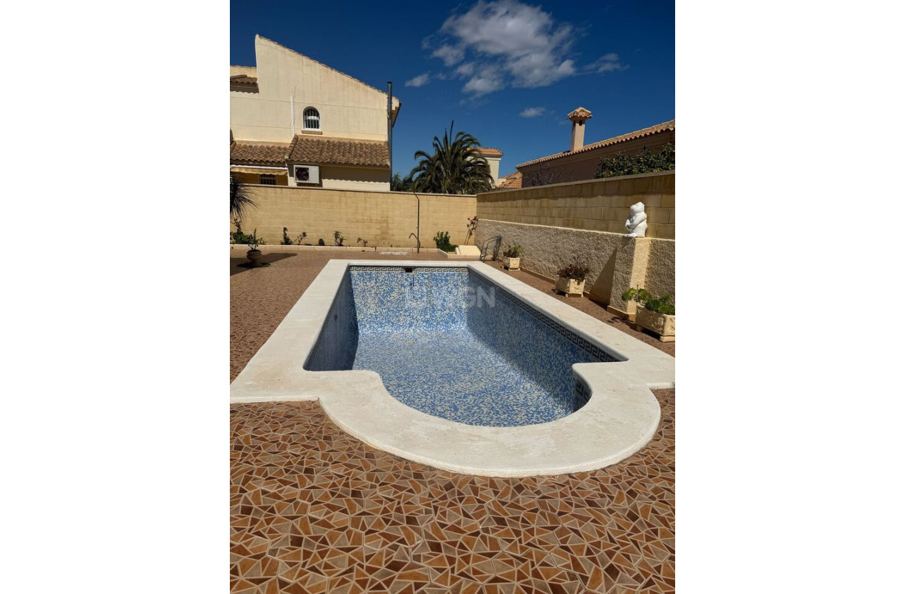 Odsprzedaż - Villa - Playa Flamenca - Costa Blanca