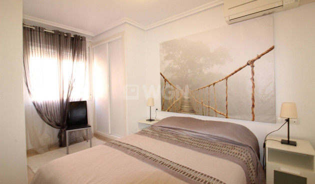 Resale - Apartment / flat - Torrevieja - Centro