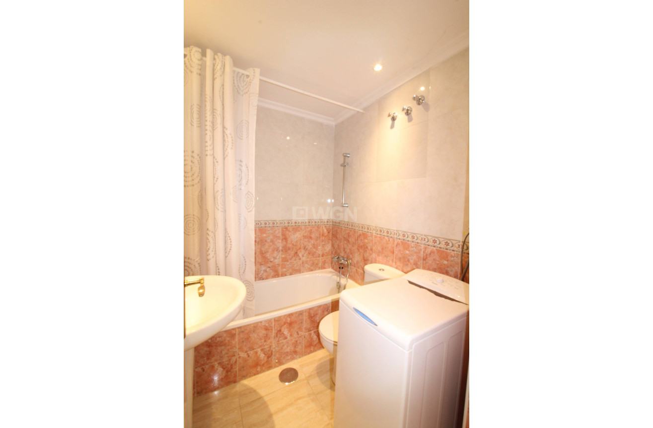 Resale - Apartment / flat - Torrevieja - Centro