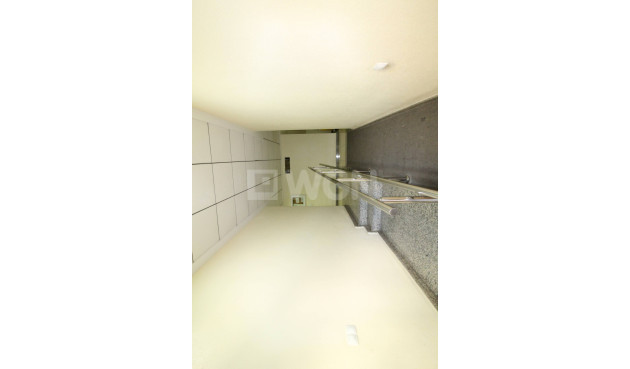 Resale - Apartment / flat - Torrevieja - Centro