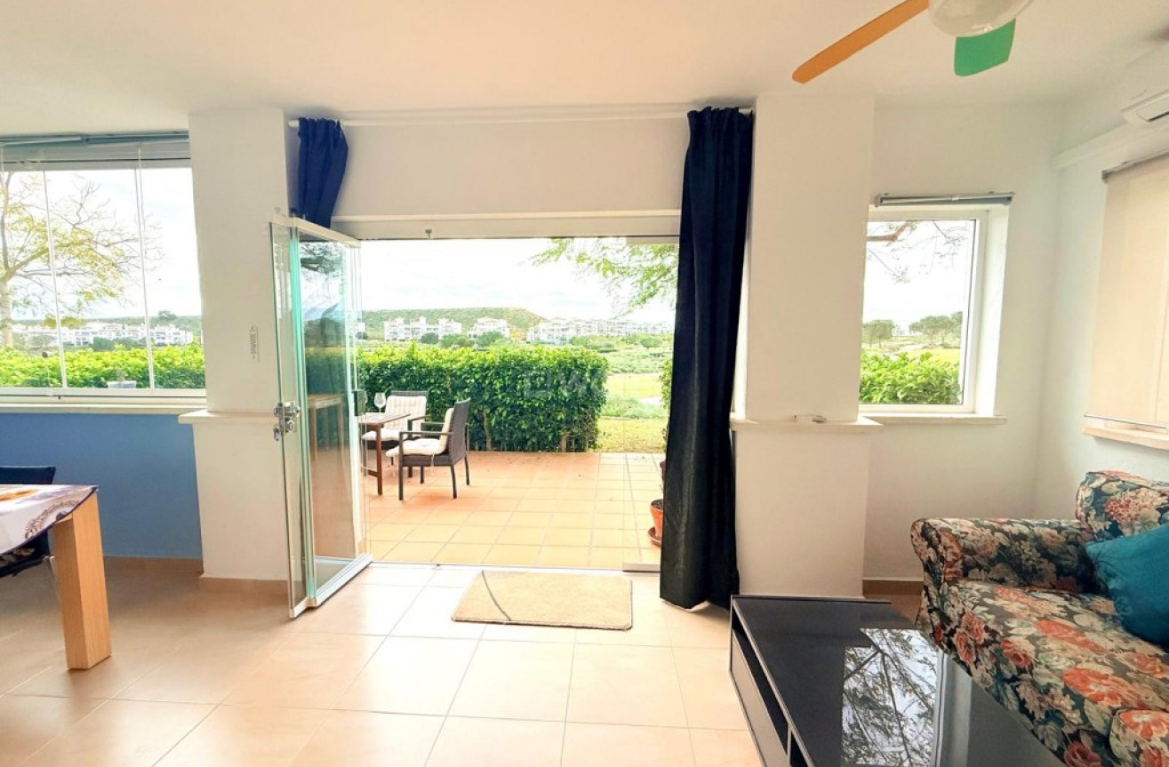 Odsprzedaż - Mieszkanie w bloku - Hacienda Riquelme Golf Resort - Inland