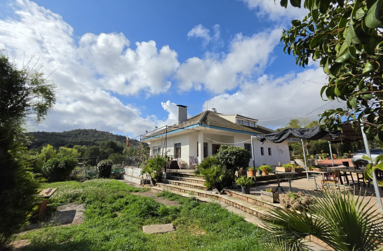 Odsprzedaż - Villa - Elda - Inland