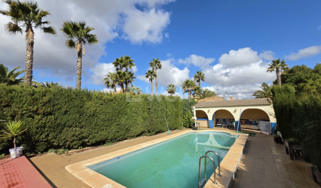 Odsprzedaż - Villa - Elda - Inland