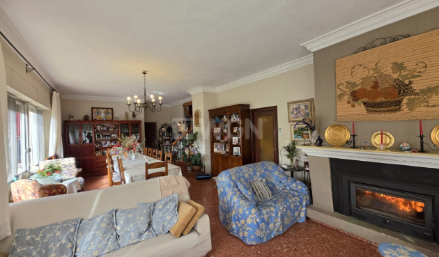 Odsprzedaż - Villa - Elda - Inland