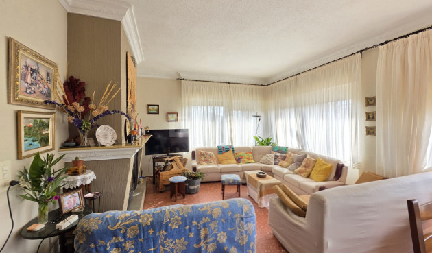 Odsprzedaż - Villa - Elda - Inland