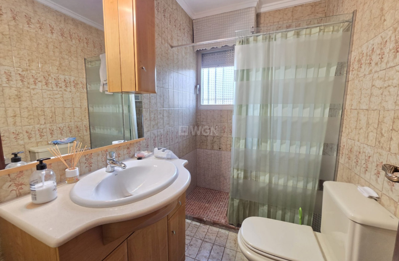 Odsprzedaż - Villa - Elda - Inland