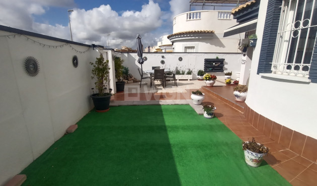 Odsprzedaż - Villa - Sucina - Inland