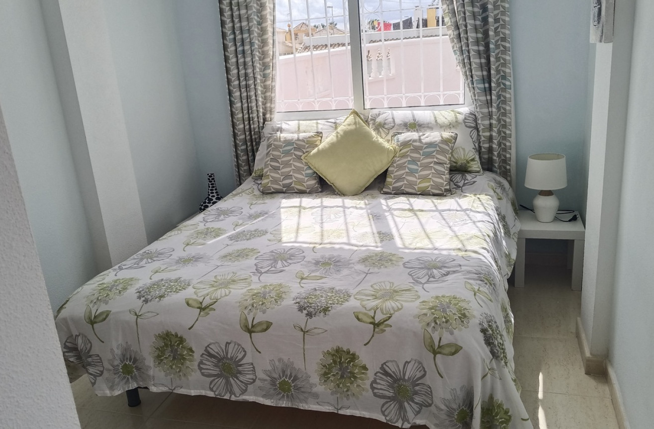 Odsprzedaż - Villa - Sucina - Inland