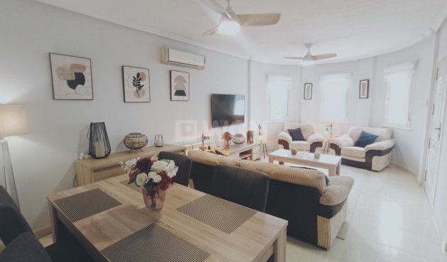 Odsprzedaż - Villa - Sucina - Inland