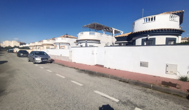 Odsprzedaż - Villa - Sucina - Inland