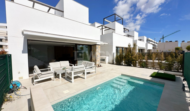 Odsprzedaż - Villa - Santa Rosalia Resort - Inland