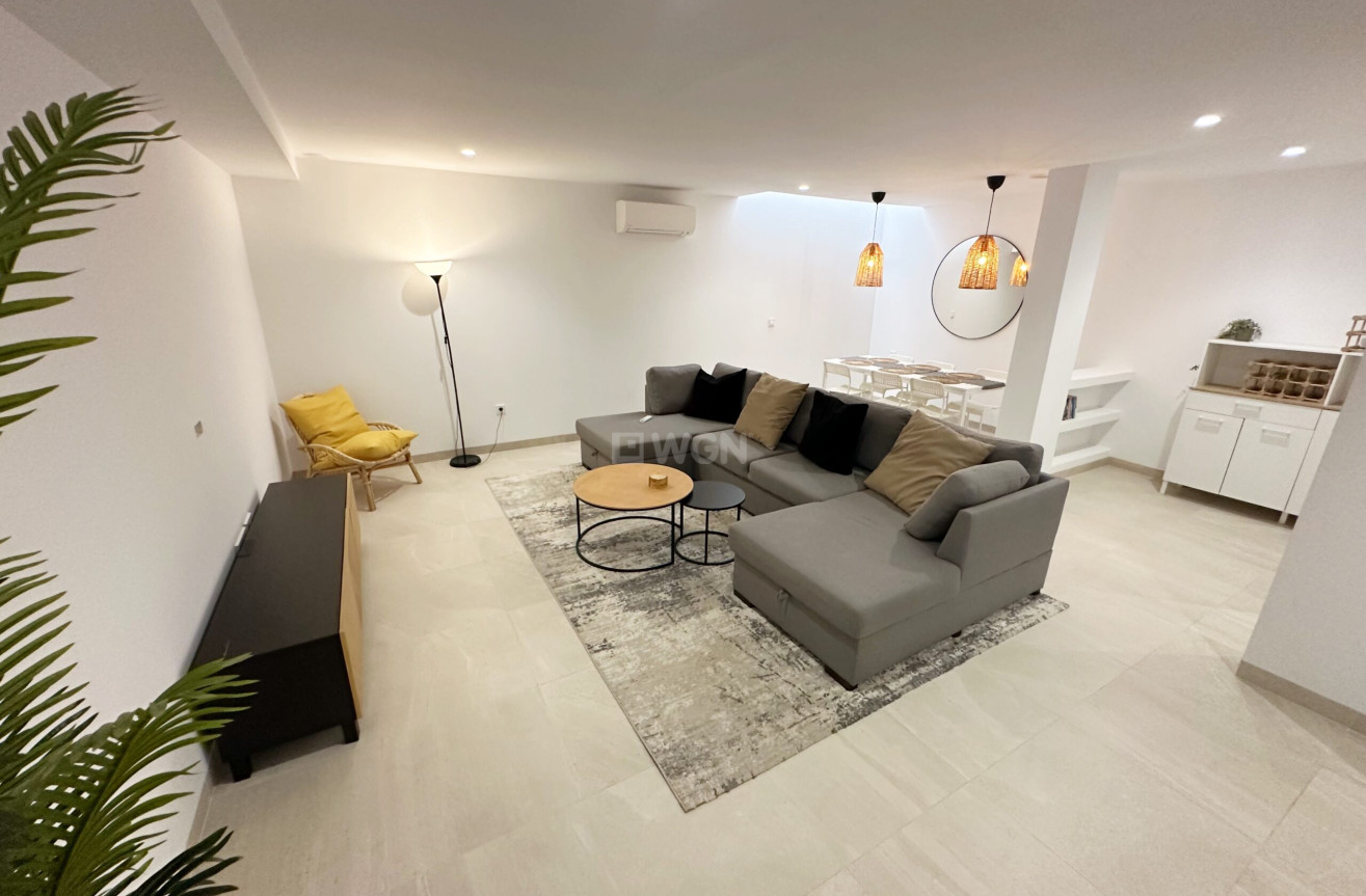 Odsprzedaż - Villa - Santa Rosalia Resort - Inland