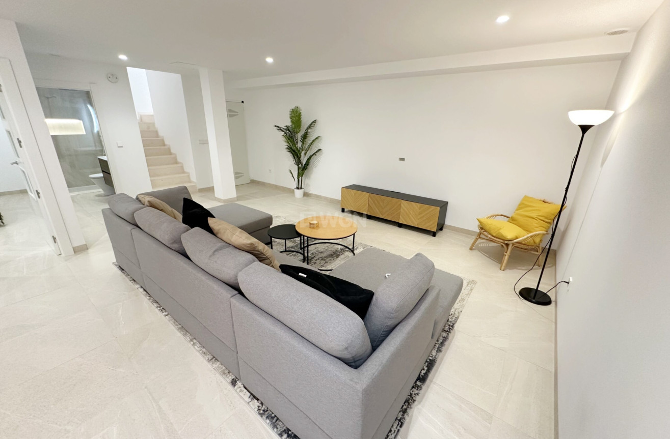 Odsprzedaż - Villa - Santa Rosalia Resort - Inland