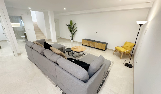 Odsprzedaż - Villa - Santa Rosalia Resort - Inland