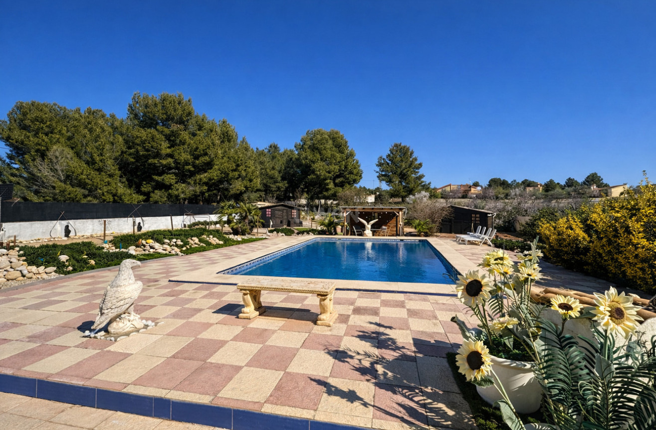 Odsprzedaż - Villa - Castalla - Costa Blanca