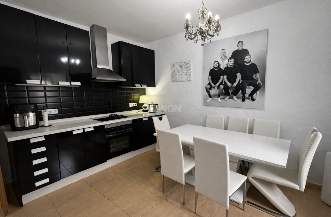 Odsprzedaż - Villa - Castalla - Costa Blanca