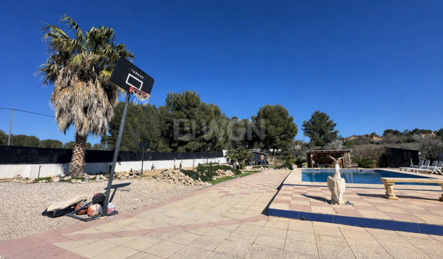 Odsprzedaż - Villa - Castalla - Costa Blanca