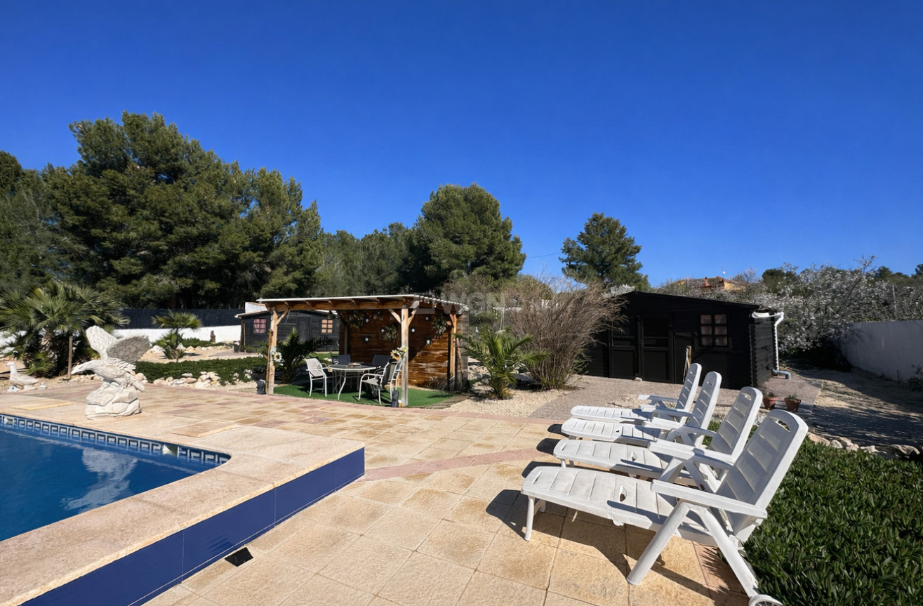 Odsprzedaż - Villa - Castalla - Costa Blanca