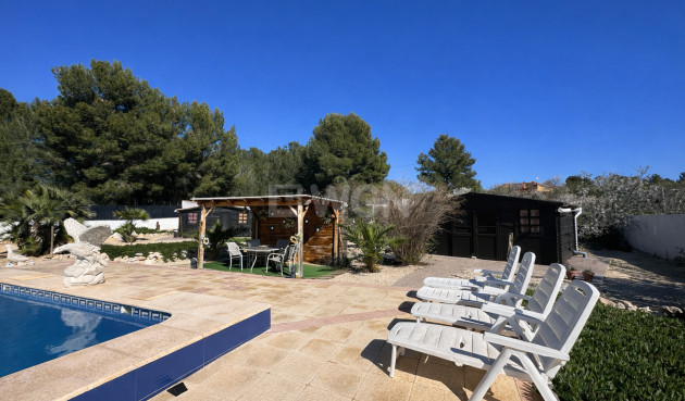 Odsprzedaż - Villa - Castalla - Costa Blanca