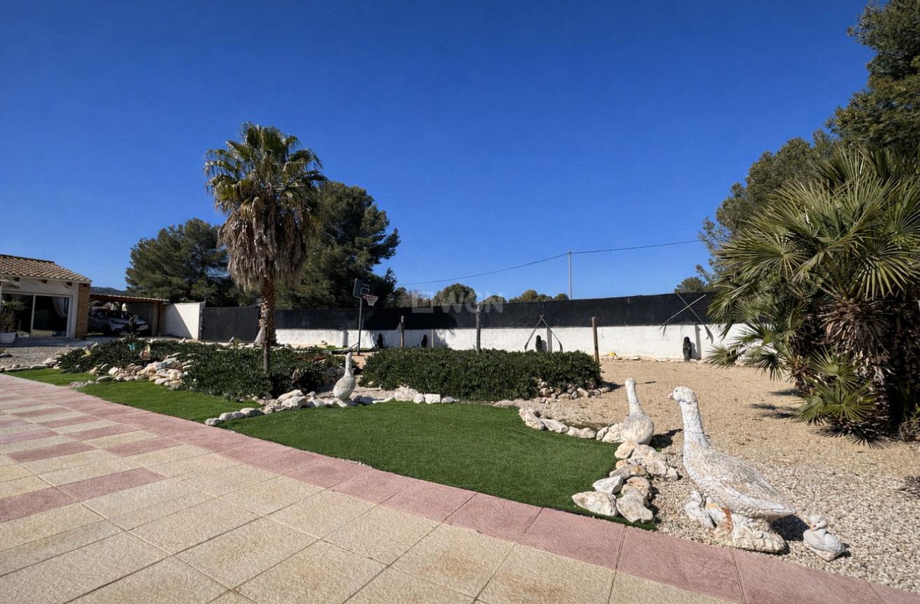 Odsprzedaż - Villa - Castalla - Costa Blanca