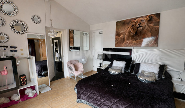 Odsprzedaż - Villa - Castalla - Costa Blanca