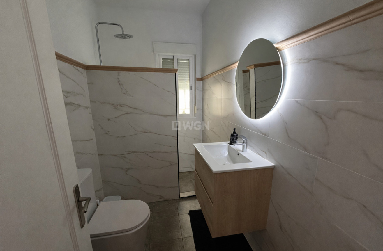 Odsprzedaż - Villa - Castalla - Costa Blanca