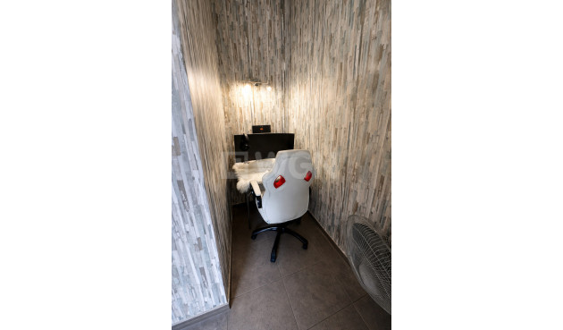 Odsprzedaż - Villa - Castalla - Costa Blanca