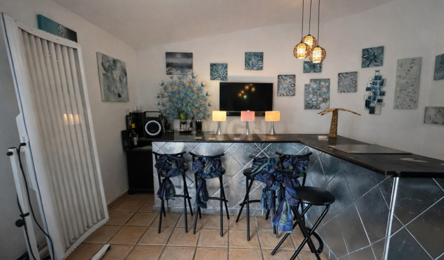 Odsprzedaż - Villa - Castalla - Costa Blanca