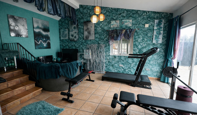 Odsprzedaż - Villa - Castalla - Costa Blanca