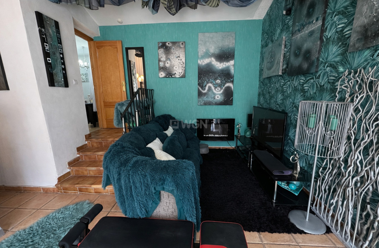 Odsprzedaż - Villa - Castalla - Costa Blanca