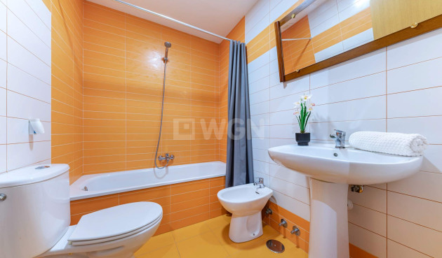 Resale - Apartment / flat - Alicante - Carolinas Bajas