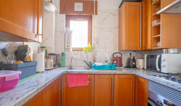 Odsprzedaż - Kamienica - Torrevieja - Costa Blanca