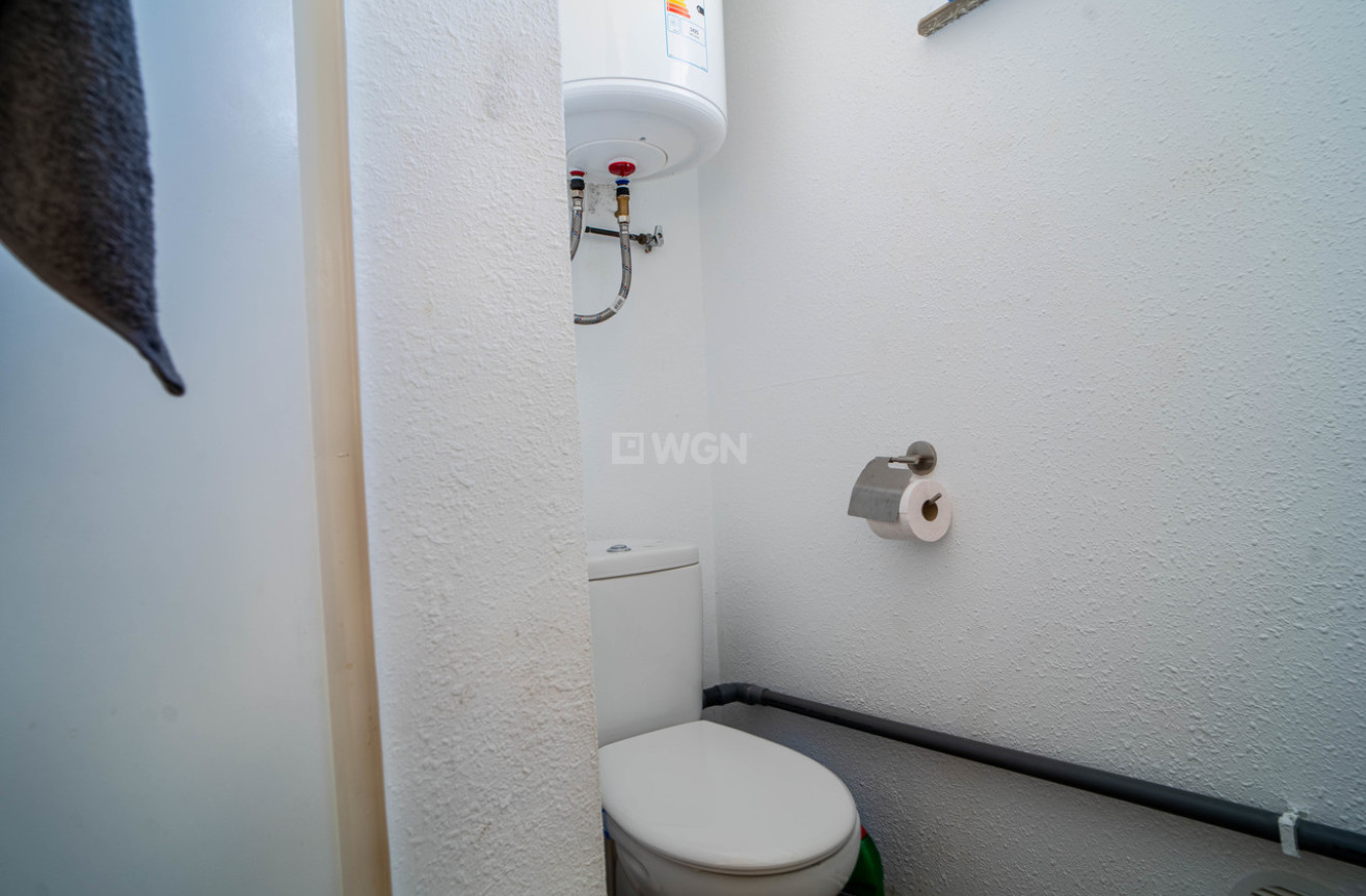 Odsprzedaż - Kamienica - Torrevieja - Costa Blanca