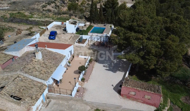 Odsprzedaż - Kamienica - Yecla - Inland