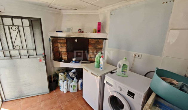 Odsprzedaż - Kamienica - Yecla - Inland