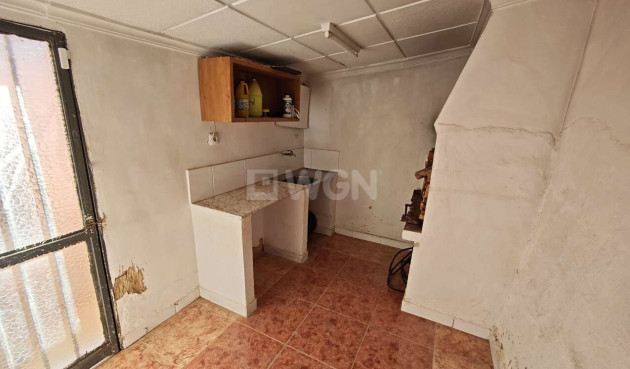 Odsprzedaż - Kamienica - Yecla - Inland