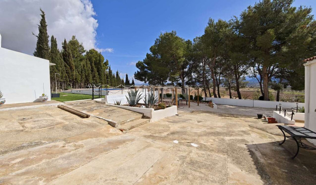 Odsprzedaż - Kamienica - Yecla - Inland