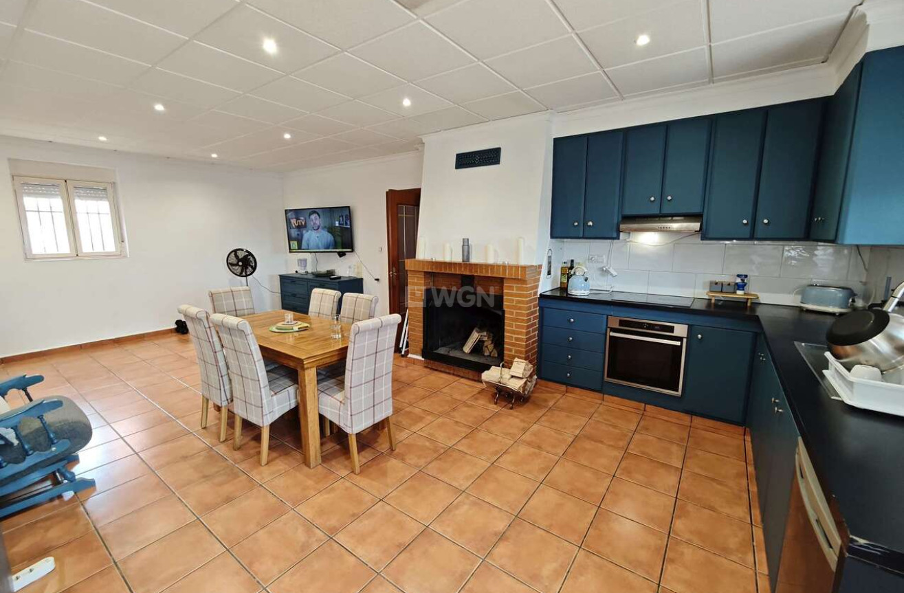 Odsprzedaż - Kamienica - Yecla - Inland