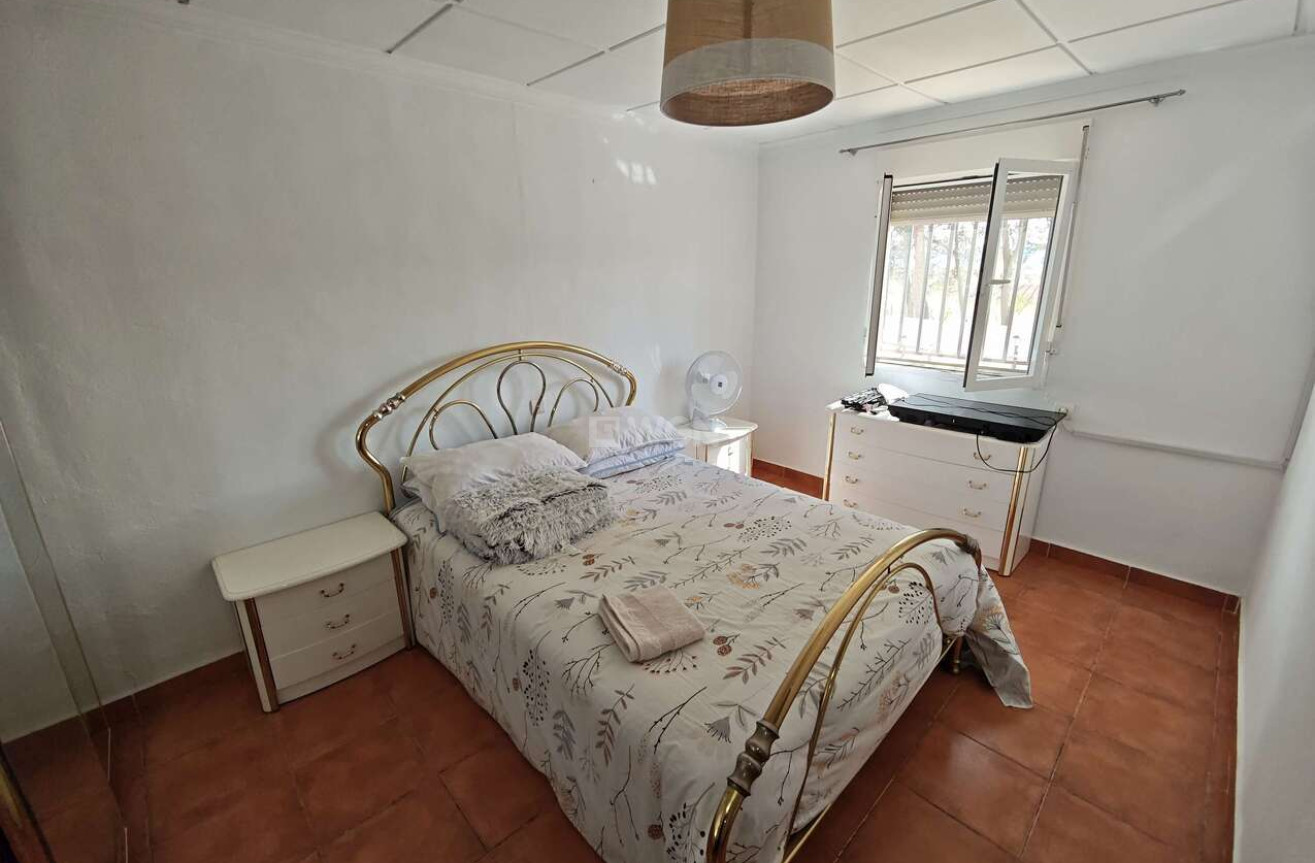 Odsprzedaż - Kamienica - Yecla - Inland