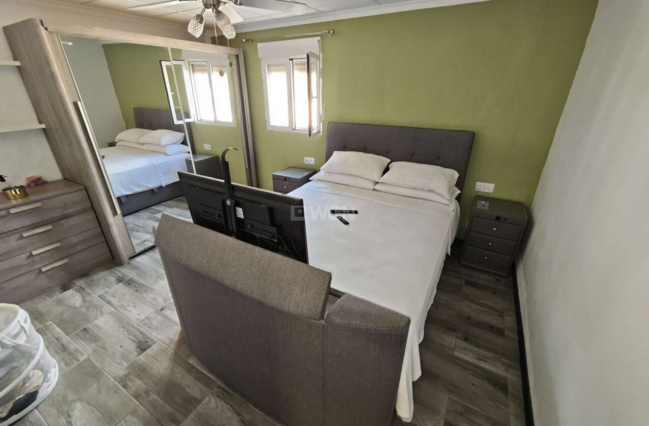 Odsprzedaż - Kamienica - Yecla - Inland