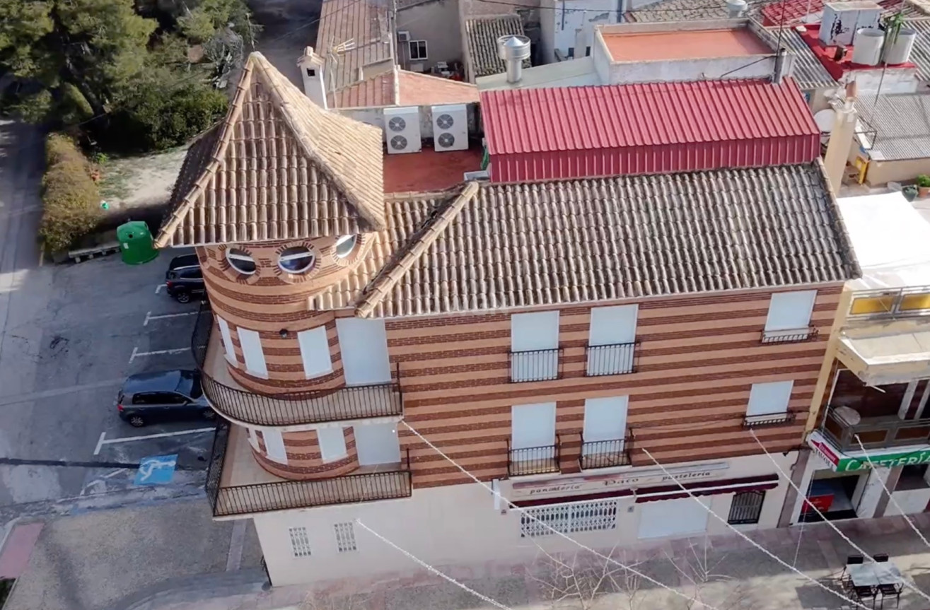 Odsprzedaż - Kamienica - La Romana - Inland