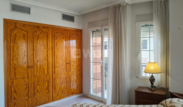 Odsprzedaż - Kamienica - La Romana - Inland