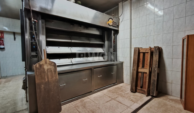 Odsprzedaż - Kamienica - La Romana - Inland