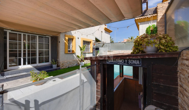 Odsprzedaż - Villa - Los Montesinos - La Herrada