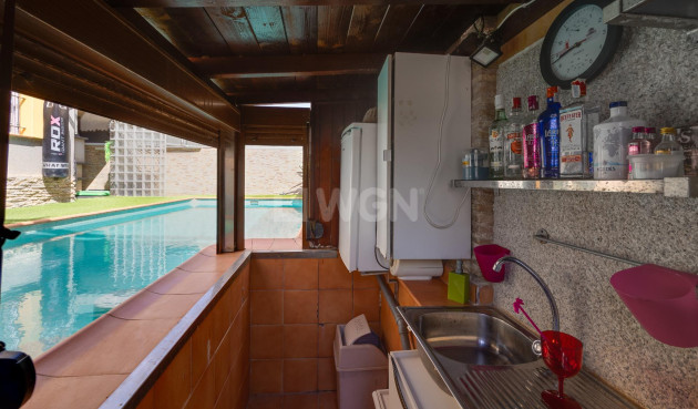 Odsprzedaż - Villa - Los Montesinos - La Herrada