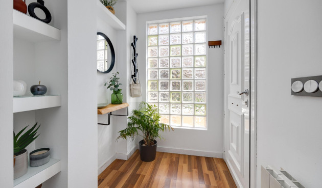 Odsprzedaż - Villa - Los Montesinos - La Herrada